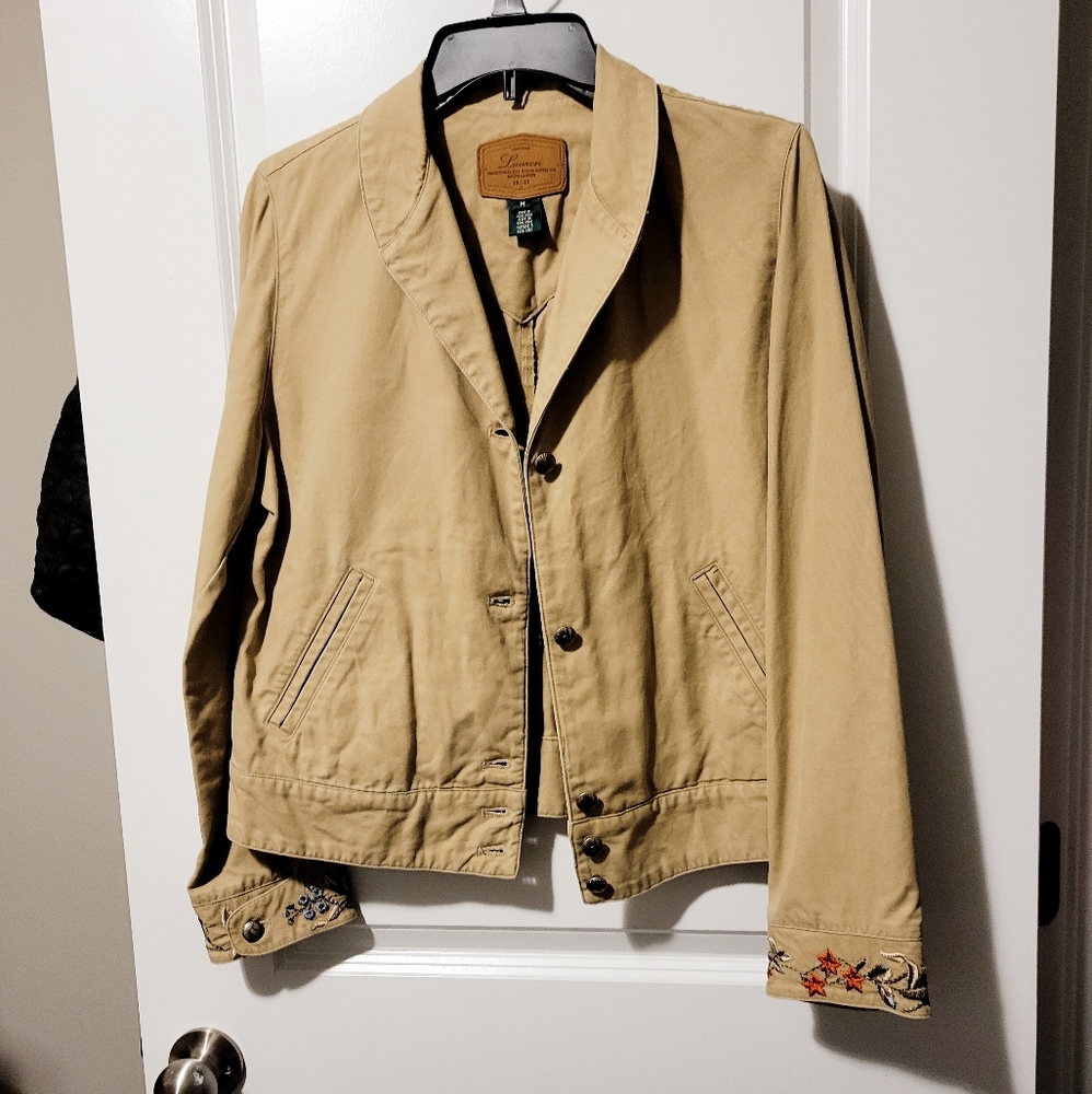 Tan Jacket. (MEDIUM)